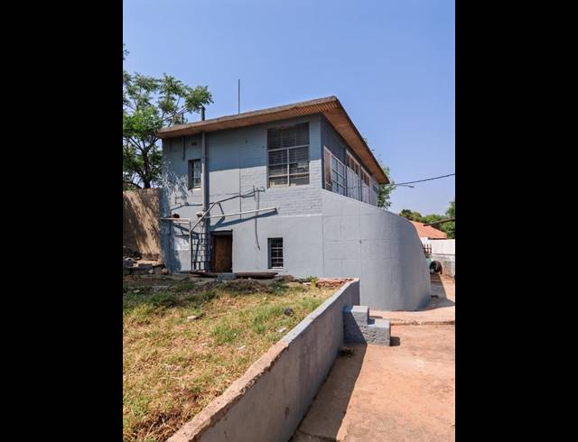 BUSINESS FOR SALE IN JEPPESTOWN